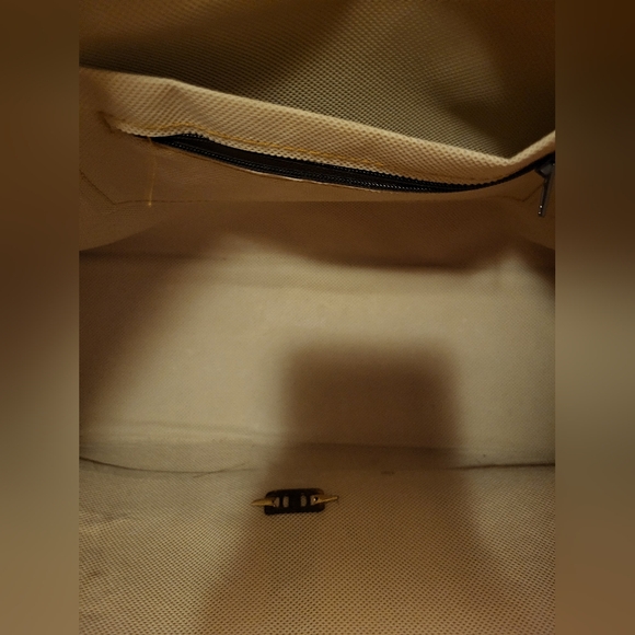 Elegant Brown Leather Handbag From Mexico - Picture 8 of 11